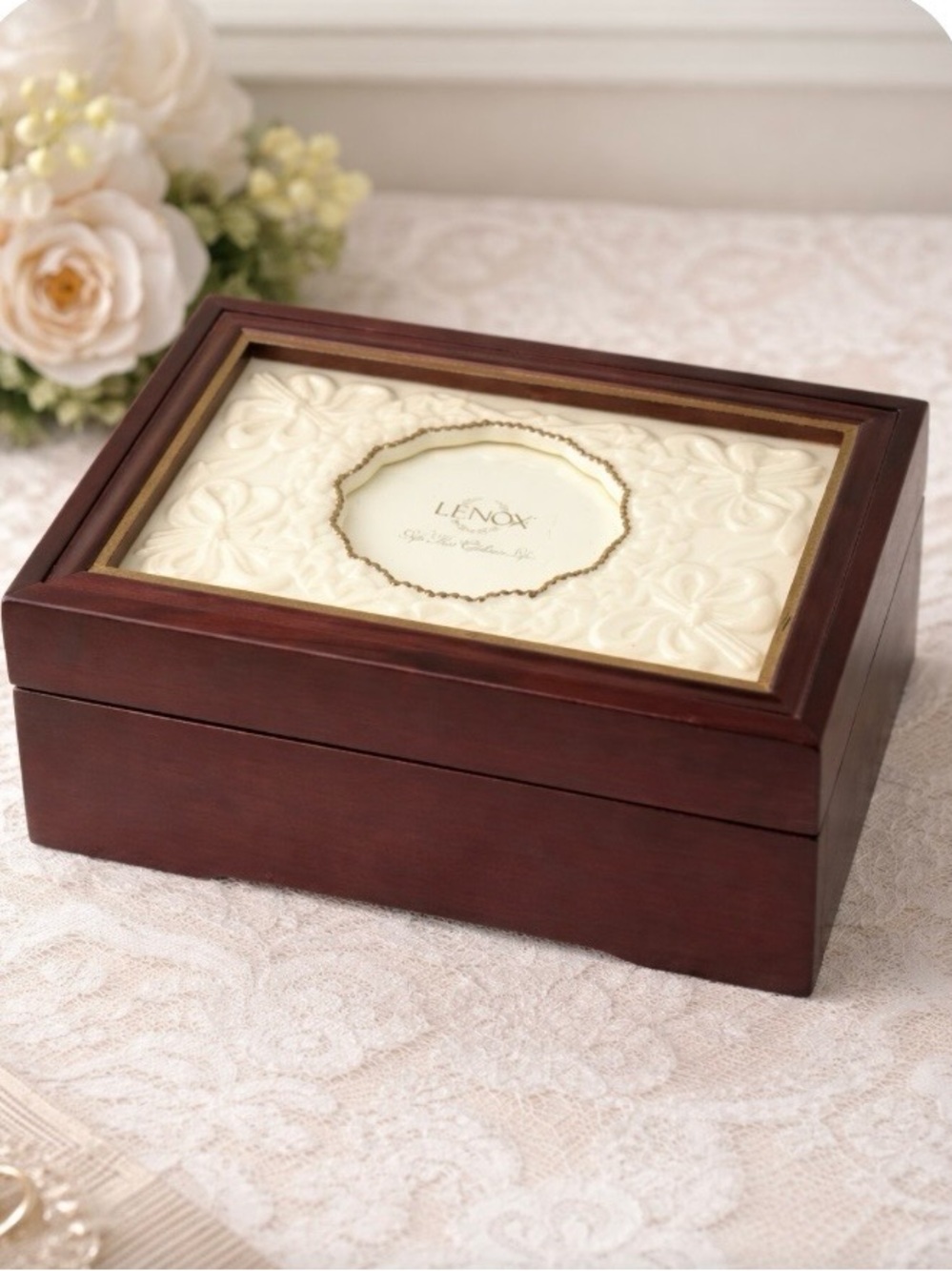 Lenox Wood Jewelry Music Box Ivory Porcelain Lid Gold Trim Floral Bow Plays Tune